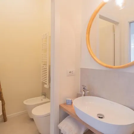 Enchanted - 2 By Rent Apartment Como